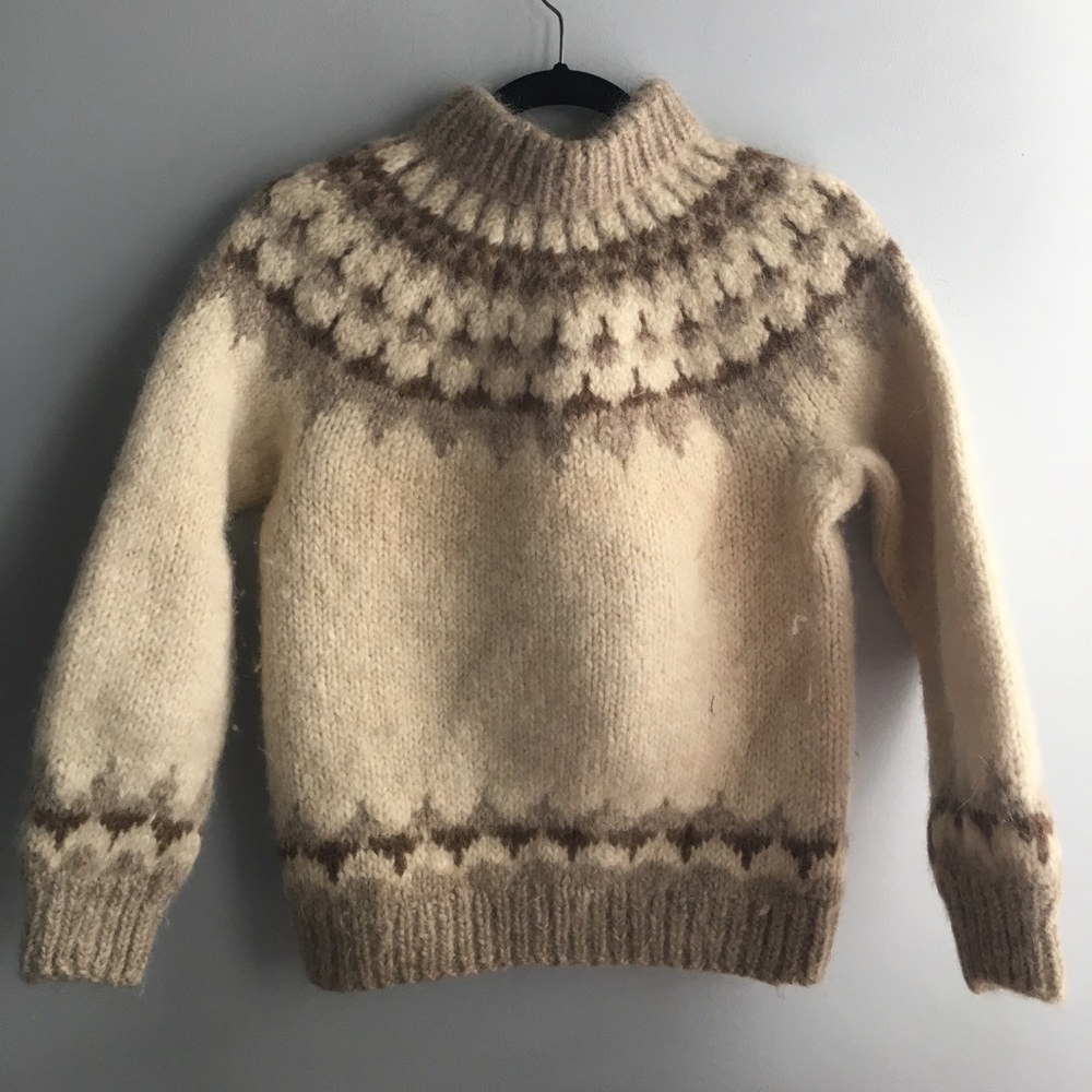 Icelandia Wool Turtle Neck Sweater